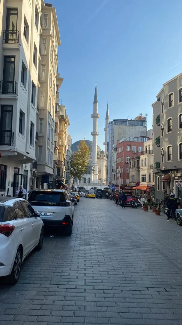 Alibaba https://cdn.alibaba.ir/ostorage/review-radar/WhatsApp Image 2025-11-08 at 11.04.09 AM-0dad3fe529e14d67bbe1bb124239f972.webp